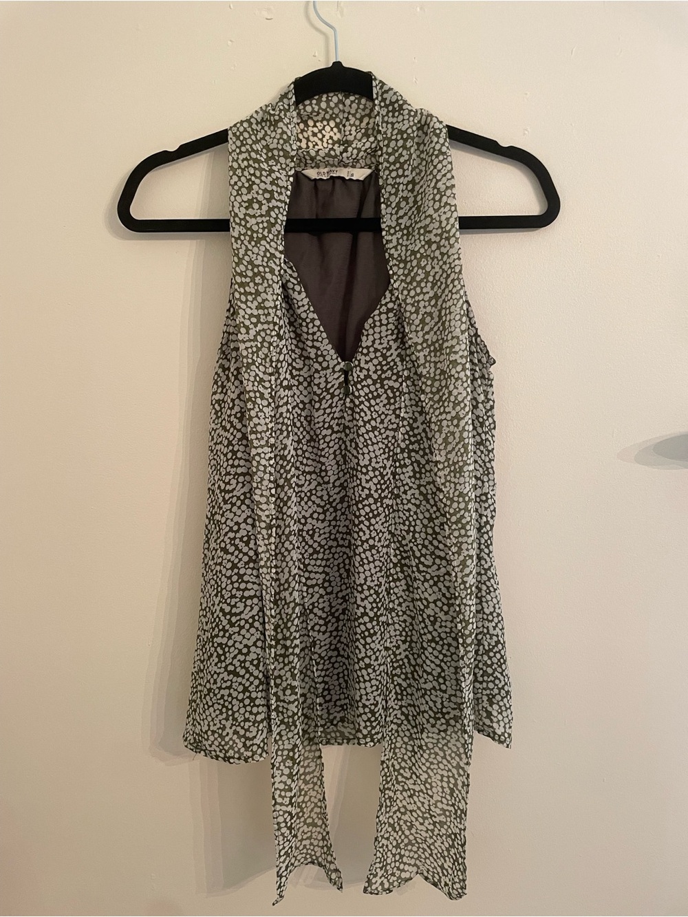 Old Navy Green and White Sleeveless Tie-Neck Blouse